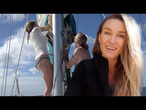 Naked Sailing BALI YACHTING